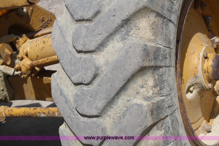 image for item B6595 1966 Caterpillar 12F motor grader