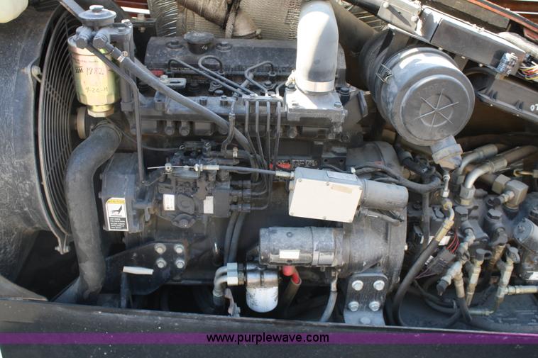 image for item B6606 2005 Ditch Witch 1220 Mach I directional drill with mud mixer and trailer