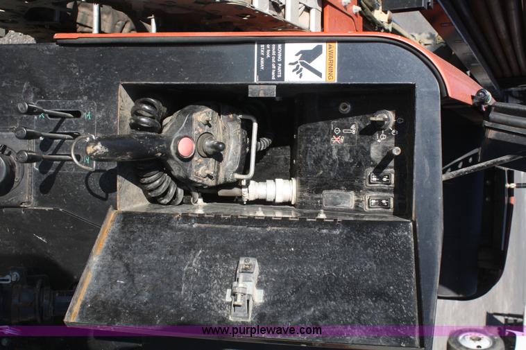 image for item B6606 2005 Ditch Witch 1220 Mach I directional drill with mud mixer and trailer