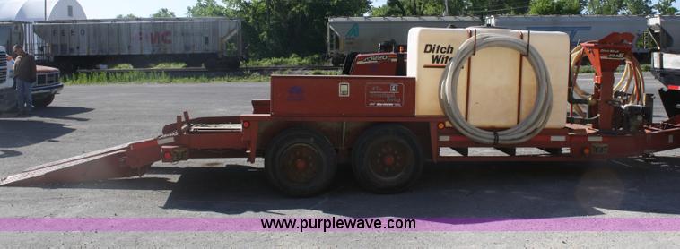 image for item B6606 2005 Ditch Witch 1220 Mach I directional drill with mud mixer and trailer