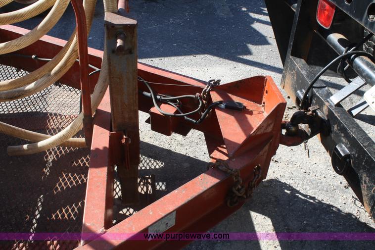 image for item B6606 2005 Ditch Witch 1220 Mach I directional drill with mud mixer and trailer