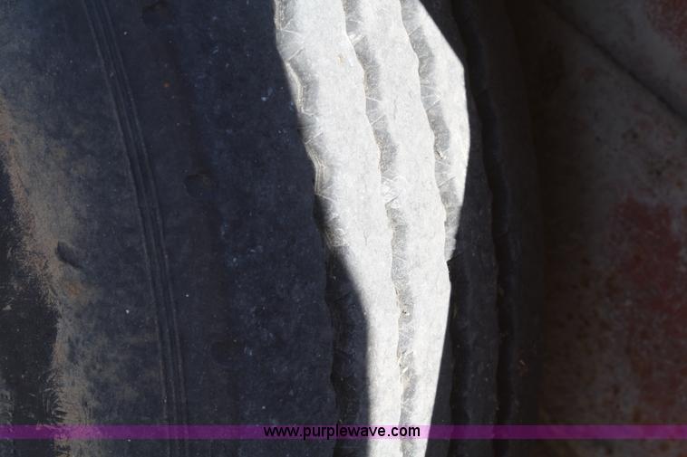 image for item B6606 2005 Ditch Witch 1220 Mach I directional drill with mud mixer and trailer