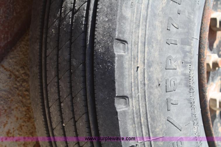 image for item B6606 2005 Ditch Witch 1220 Mach I directional drill with mud mixer and trailer