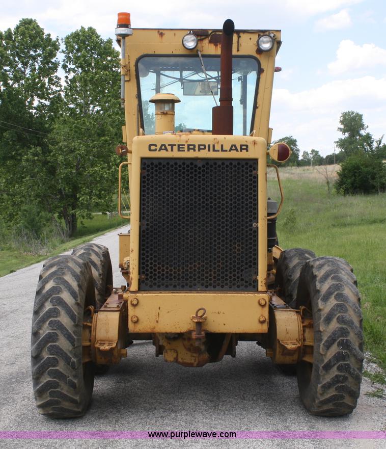 image for item B6624 1975 Caterpillar 120G articulating motor grader