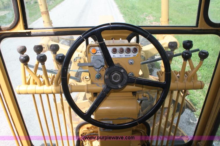 image for item B6624 1975 Caterpillar 120G articulating motor grader