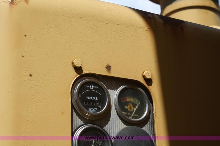 image for item B6624 1975 Caterpillar 120G articulating motor grader