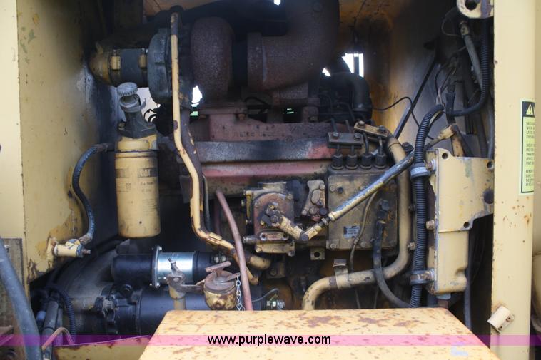 image for item B6624 1975 Caterpillar 120G articulating motor grader