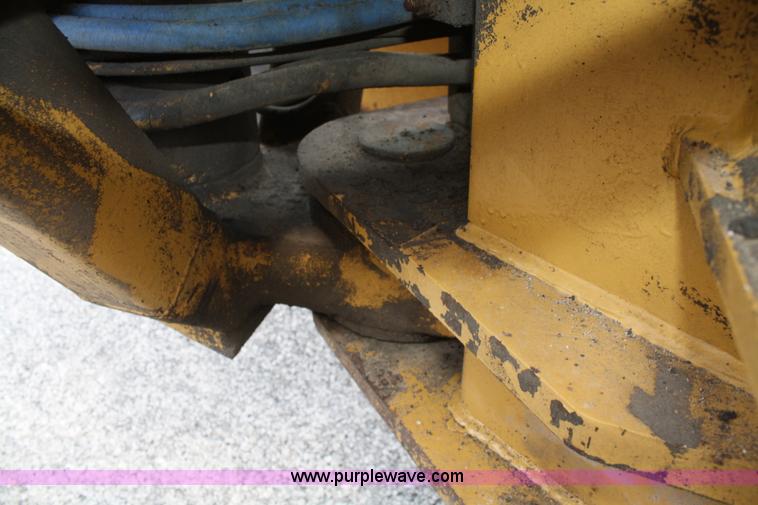 image for item B6624 1975 Caterpillar 120G articulating motor grader