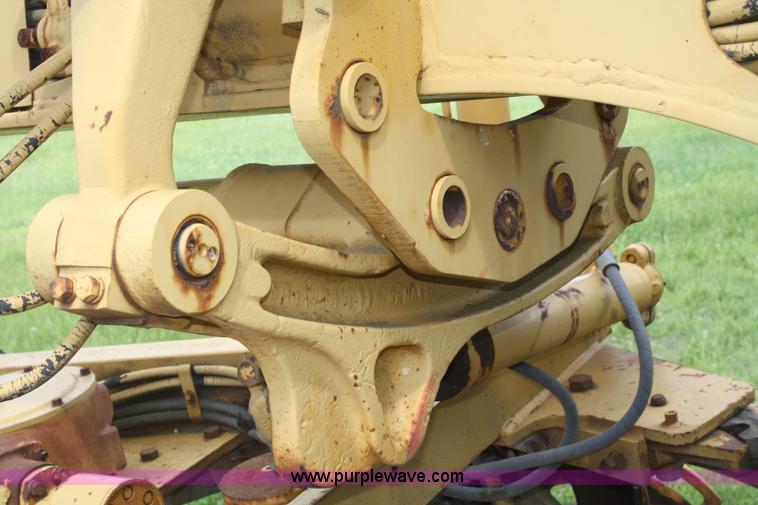 image for item B6624 1975 Caterpillar 120G articulating motor grader