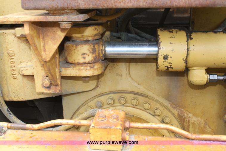 image for item B6624 1975 Caterpillar 120G articulating motor grader