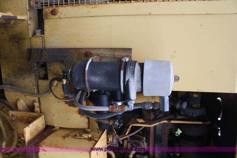 image for item B6624 1975 Caterpillar 120G articulating motor grader