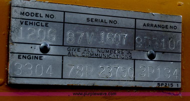 image for item B6624 1975 Caterpillar 120G articulating motor grader