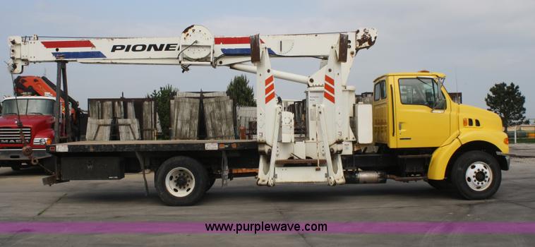 image for item B6649 2000 Sterling L7500 crane truck