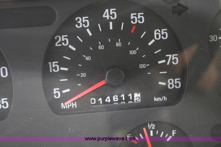 image for item B6649 2000 Sterling L7500 crane truck