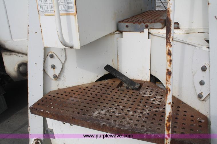 image for item B6649 2000 Sterling L7500 crane truck