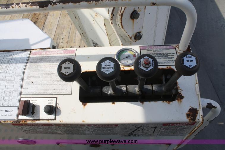 image for item B6649 2000 Sterling L7500 crane truck