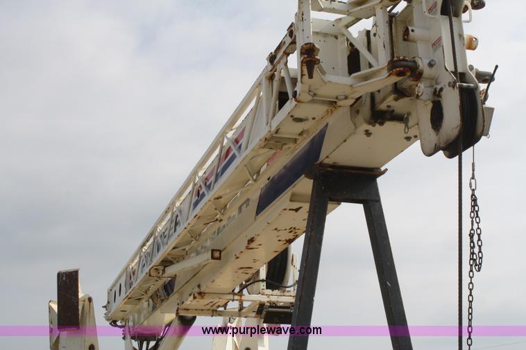 image for item B6649 2000 Sterling L7500 crane truck