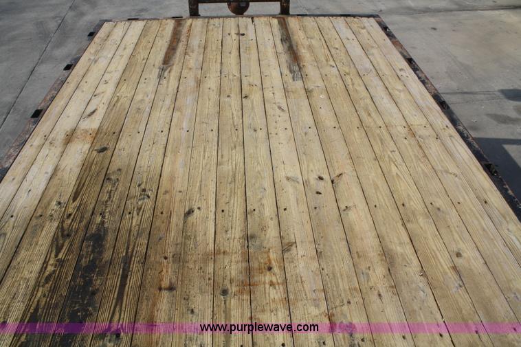 image for item B6649 2000 Sterling L7500 crane truck