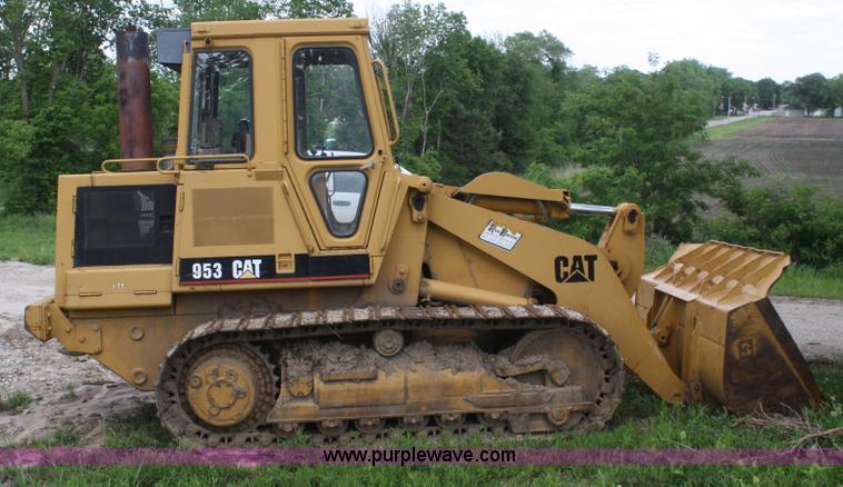 image for item B6722 1990 Caterpillar 953 track loader