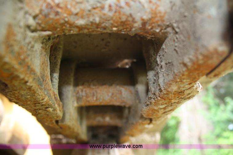 image for item B6722 1990 Caterpillar 953 track loader