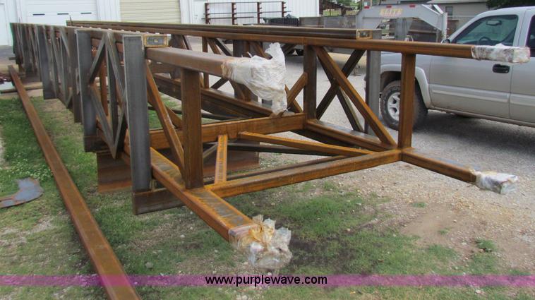 image for item B7235 104' 250,000 lbs hook load Derrick