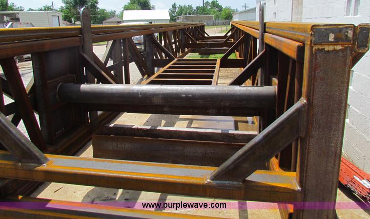 image for item B7235 104' 250,000 lbs hook load Derrick