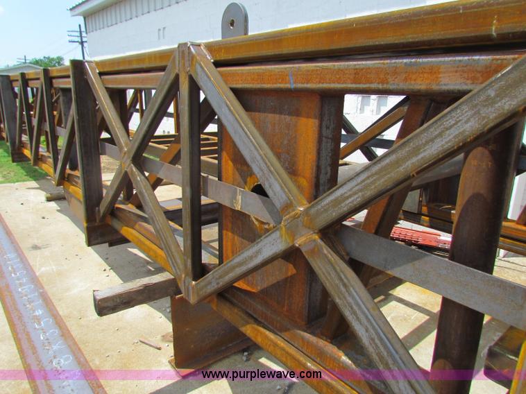 image for item B7235 104' 250,000 lbs hook load Derrick