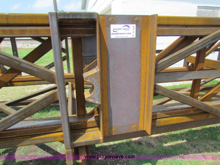 image for item B7235 104' 250,000 lbs hook load Derrick