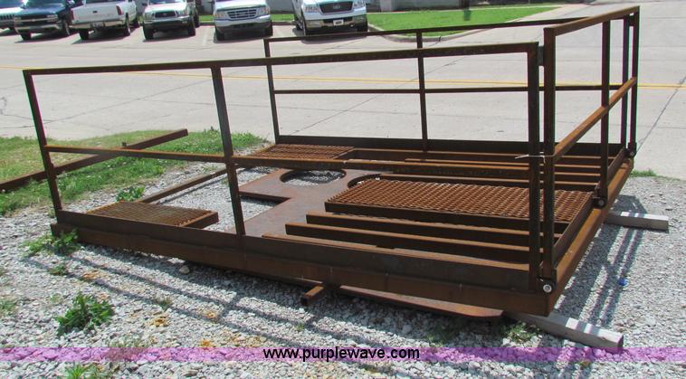 image for item B7235 104' 250,000 lbs hook load Derrick