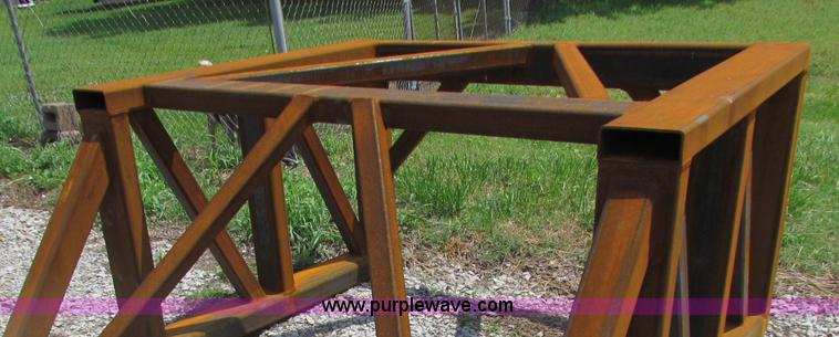 image for item B7235 104' 250,000 lbs hook load Derrick