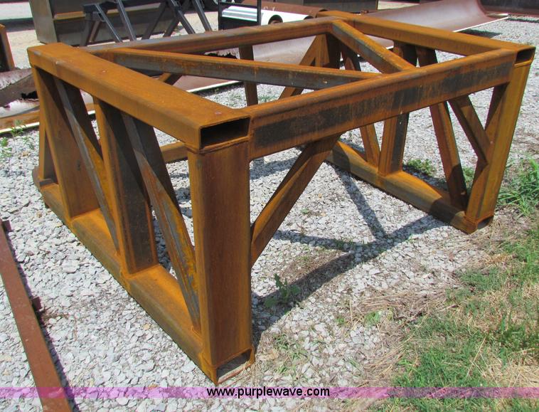 image for item B7235 104' 250,000 lbs hook load Derrick