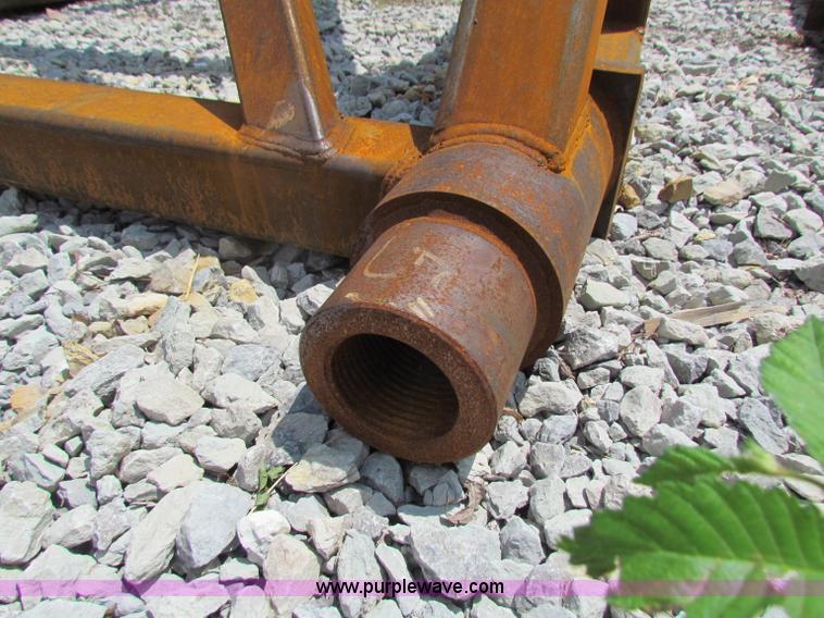 image for item B7235 104' 250,000 lbs hook load Derrick