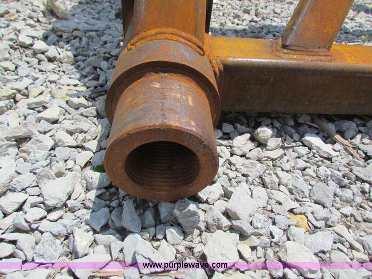 image for item B7235 104' 250,000 lbs hook load Derrick