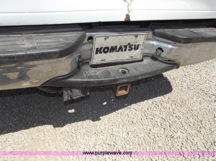 image for item C2046 2004 Ford F350 Lariat pickup truck
