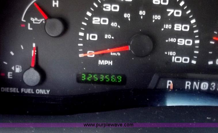 image for item C2046 2004 Ford F350 Lariat pickup truck