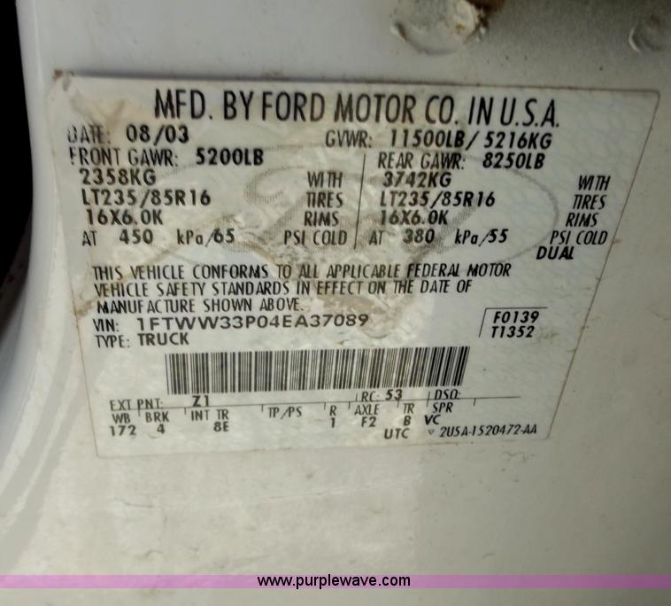 image for item C2046 2004 Ford F350 Lariat pickup truck