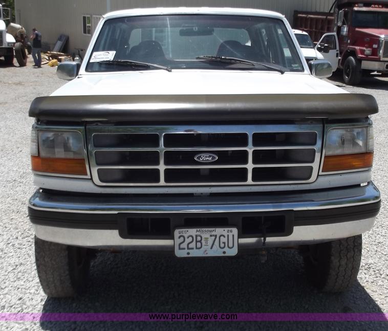 image for item C2047 1997 Ford F350 service truck
