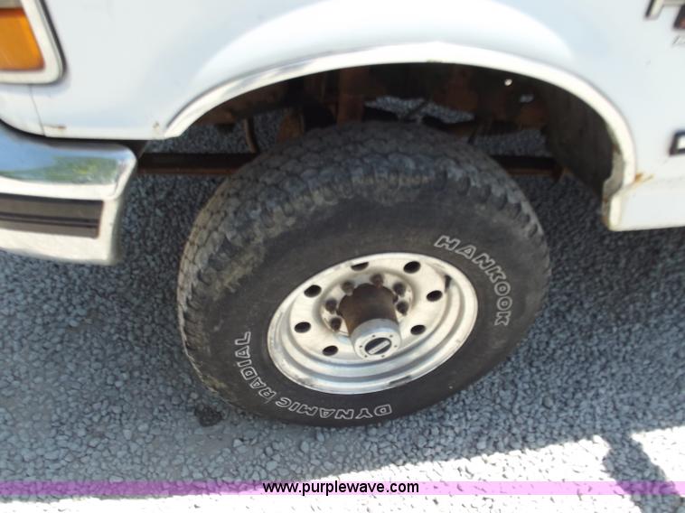 image for item C2047 1997 Ford F350 service truck