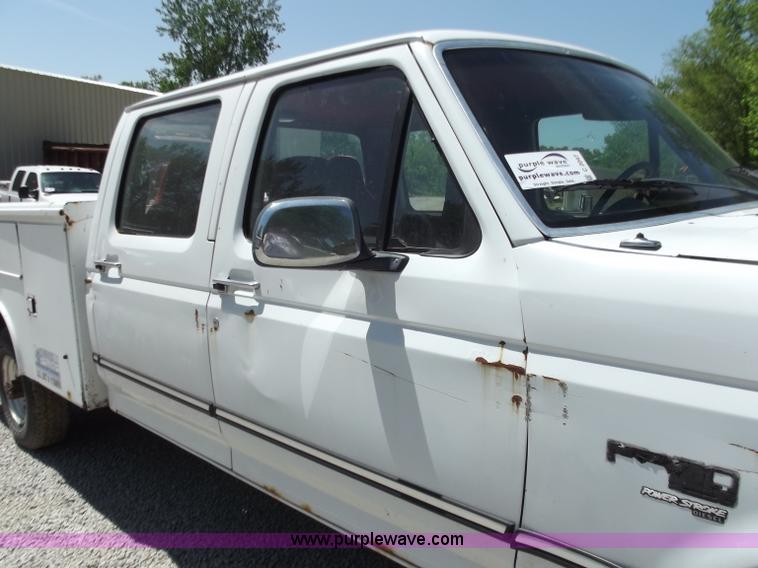 image for item C2047 1997 Ford F350 service truck