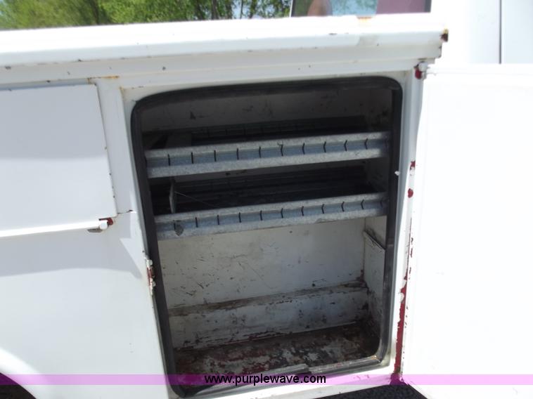 image for item C2047 1997 Ford F350 service truck