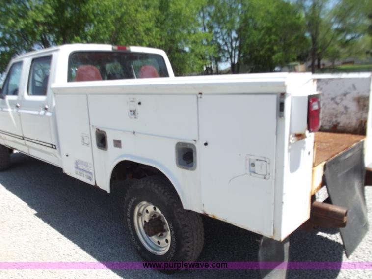 image for item C2047 1997 Ford F350 service truck