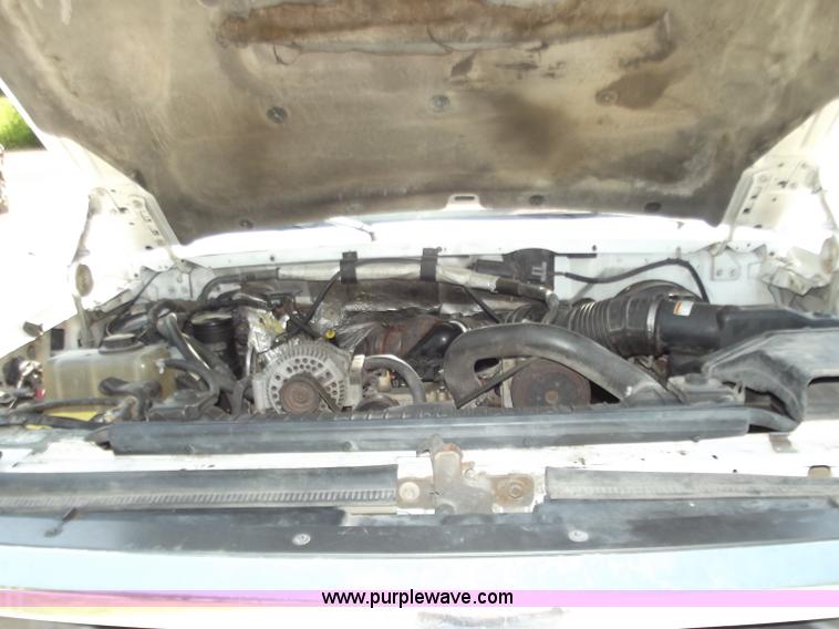 image for item C2047 1997 Ford F350 service truck