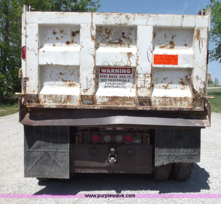 image for item C2049 1993 International 9400 6x4 SBA dump truck