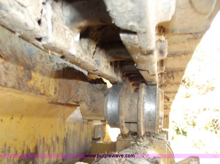 image for item C2071 1987 Caterpillar 943 track loader