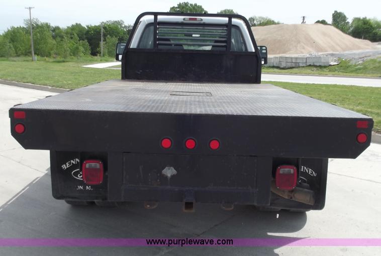 image for item C2075 2009 Ford F350 XL Super Duty flatbed pickup truck