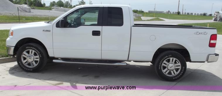 image for item C2076 2008 Ford F150 XLT SuperCab pickup truck