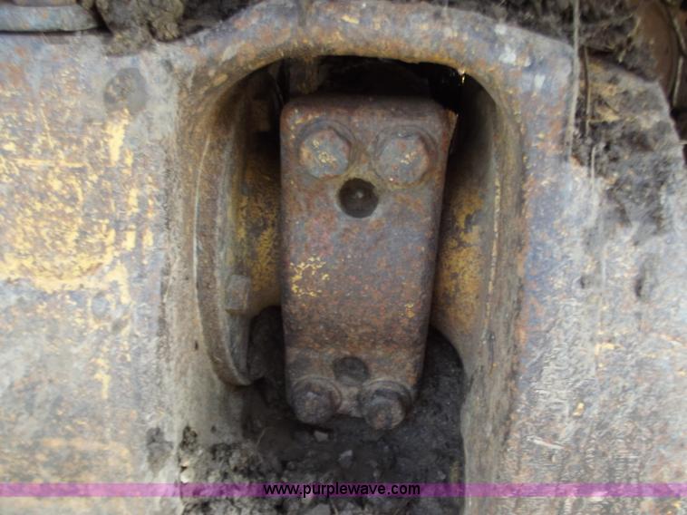 image for item C2114 Caterpillar 963 track loader