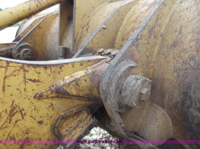 image for item C2114 Caterpillar 963 track loader