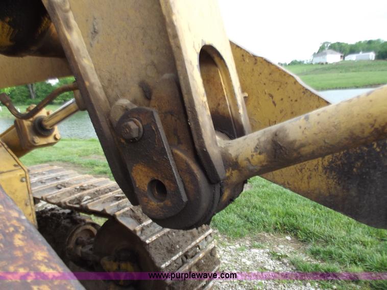image for item C2114 Caterpillar 963 track loader