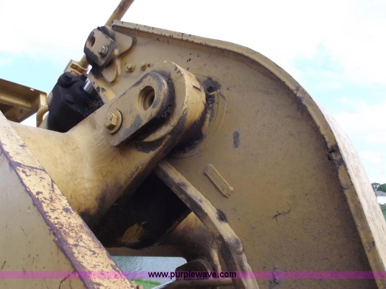 image for item C2114 Caterpillar 963 track loader